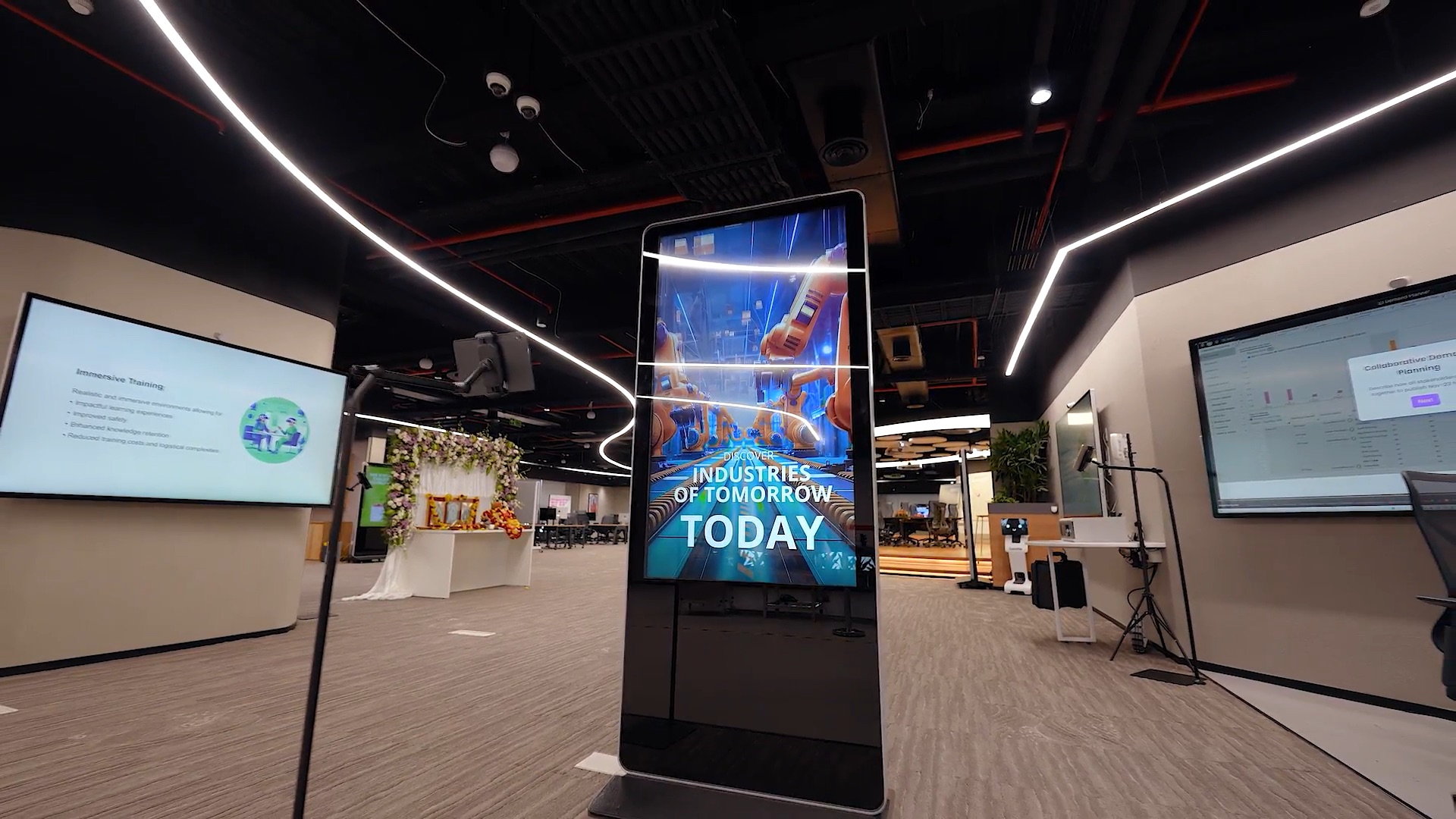 Experience Centers bridging Physical and Online stores.jpeg